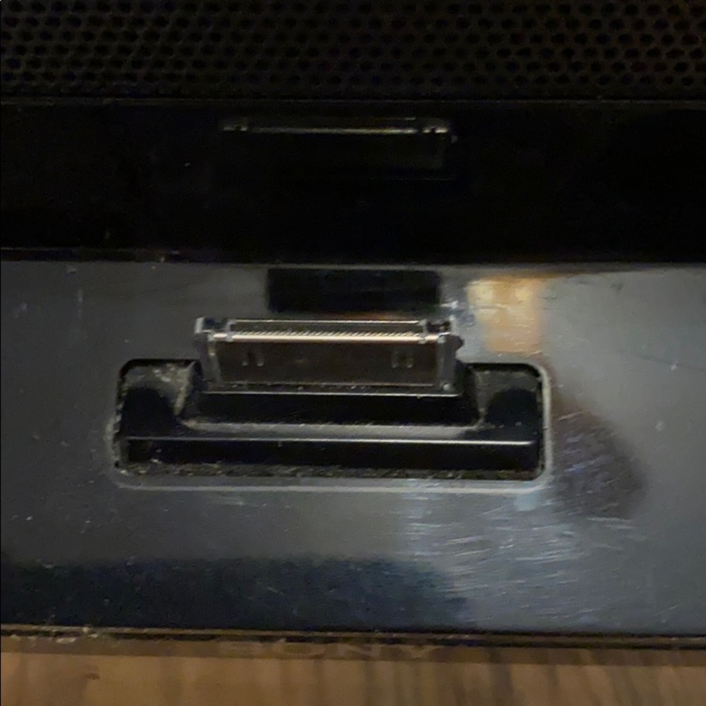 Radio - Picture 6 of 6